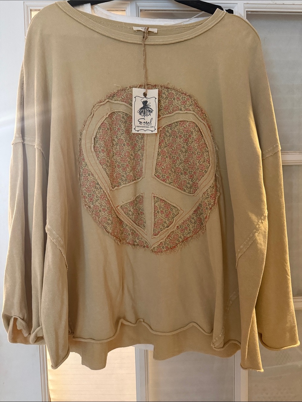 Easel Tan Crewneck Sweatshirt with Floral Peace Heart Appliqué